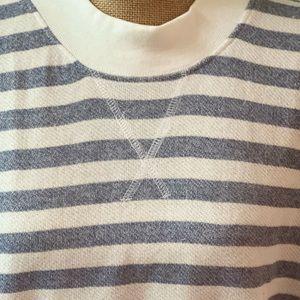 How has this top not sold!!!! It’s adorable!! 💙    Perfect Beach Top by Frame!